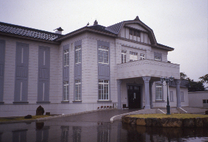 alt=