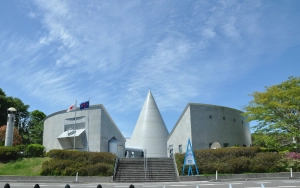 https://www.akita-museum.com/upfiles/photo/icon/外観